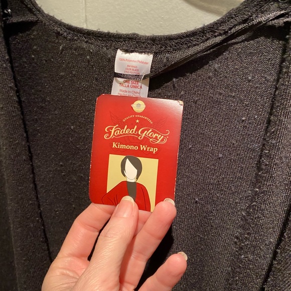 Black Kimono Wrap - Picture 2 of 4